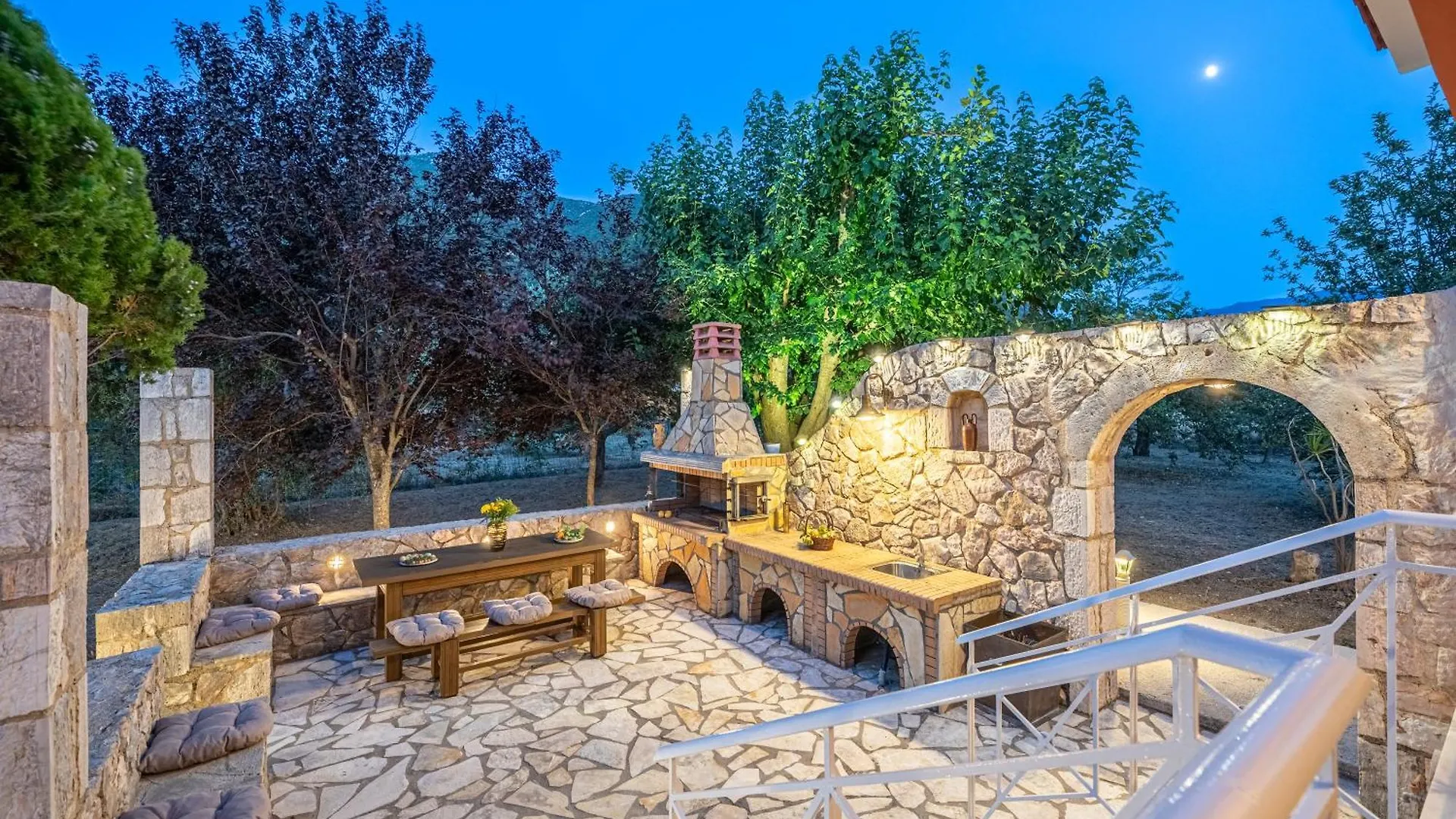 Villa Ritrovo Sami  Greece